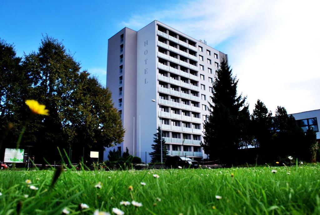 Hotel Patria Trutnov Exterior photo